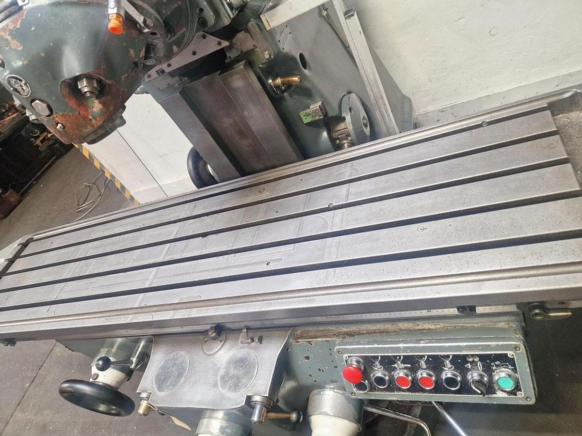 Used HURON MU6 RAM TYPE UNIVERSAL MILLING MACHINE