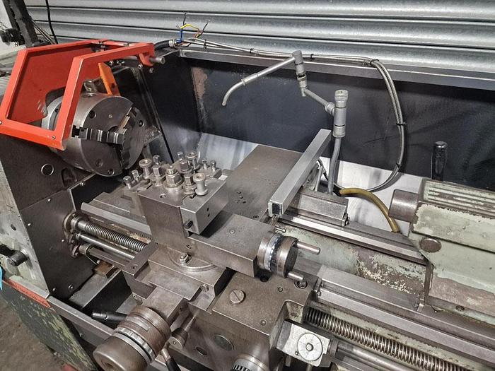 Used COLCHESTER STUDENT 1800 13" x 25" GAP BED CENTRE LATHE