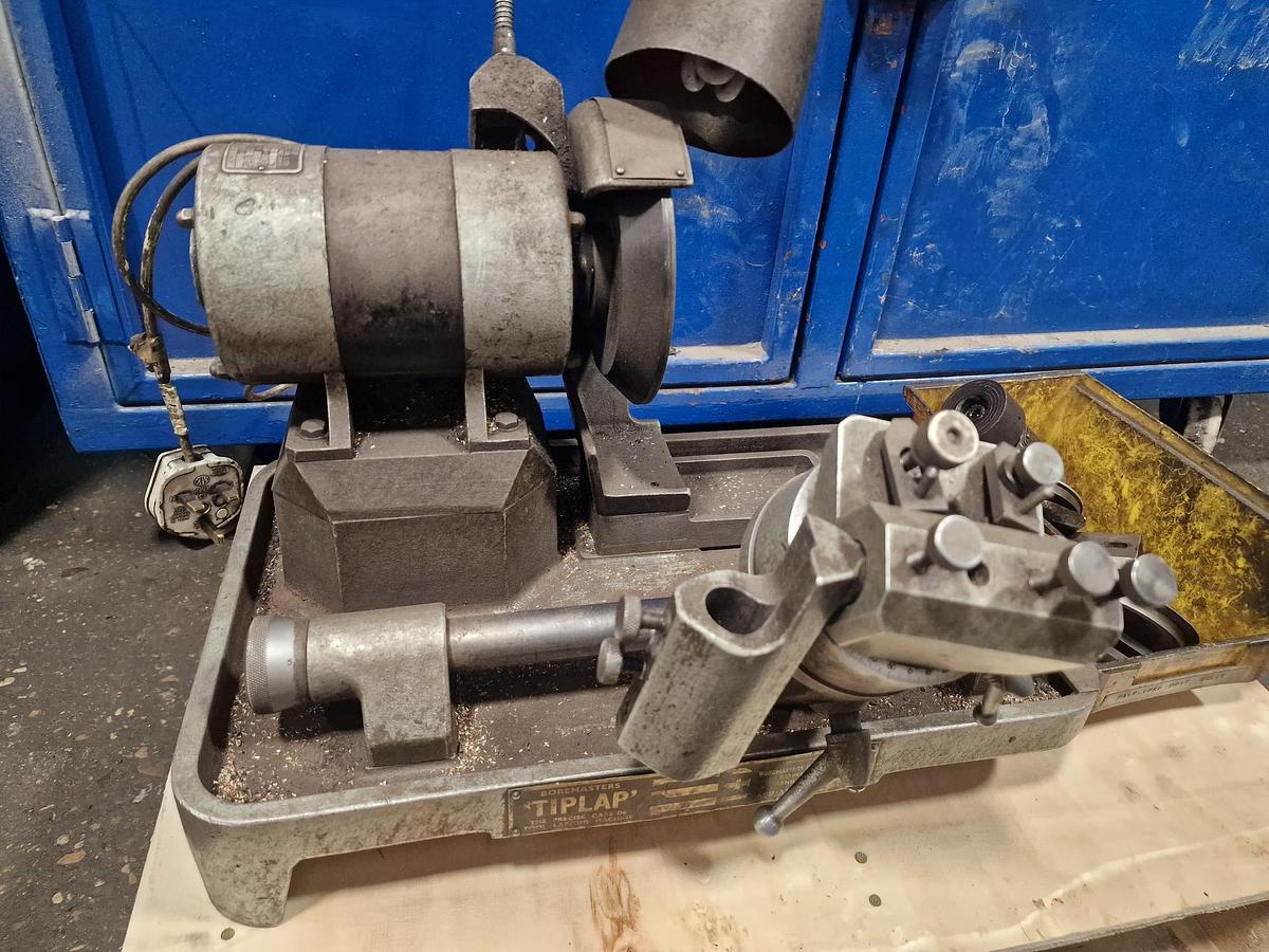 Used BOREMASTERS TIPLAP GRINDER