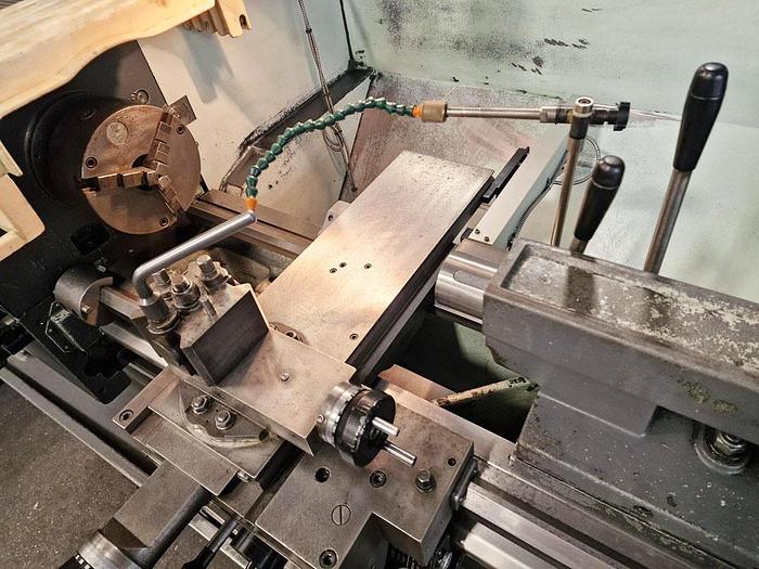 Used COLCHESTER COLCHESTER VS3250 MASTER 13" x 25" GAP BED CENTRE LATHE