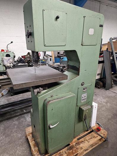 Used STARTRITE SABRE VERTICAL BANDSAW