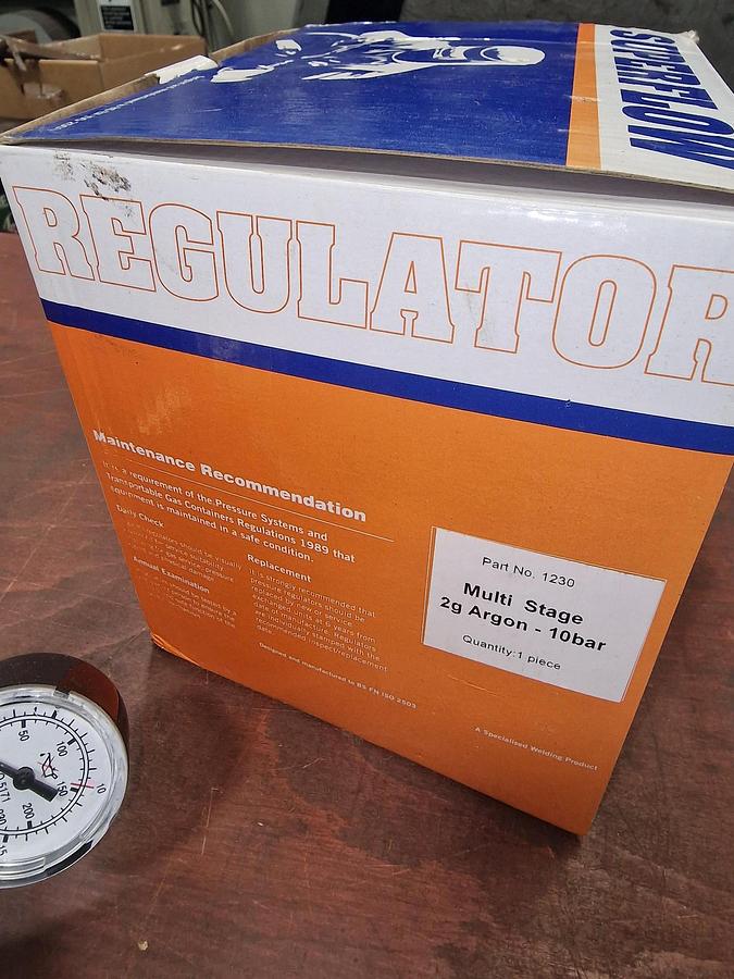 SUPERFLOW 2 g GAS REGULATOR