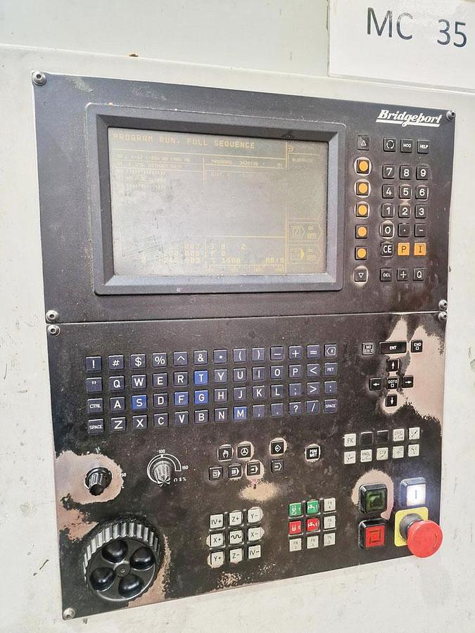 Used BRIDGEPORT VMC 800 VERTICAL MACHINING CENTRE