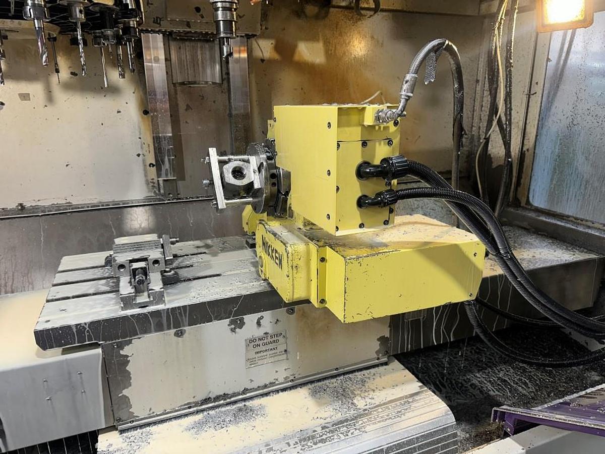 Used 1999 BRIDGEPORT VMC 800 VERTICAL MACHINING CENTRE
