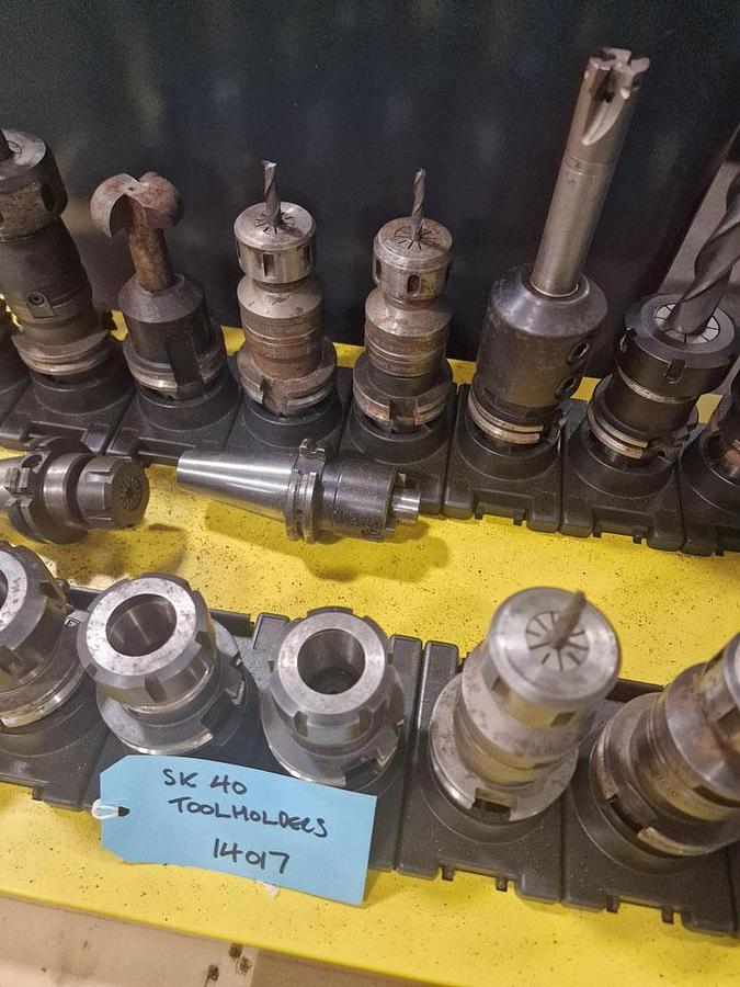Used UNKNOWN SK40 TOOL HOLDERS