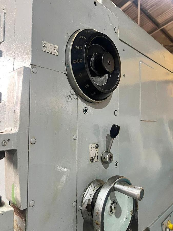 Used CINCINNATI MILACRON  207 MK VERTICAL MILL