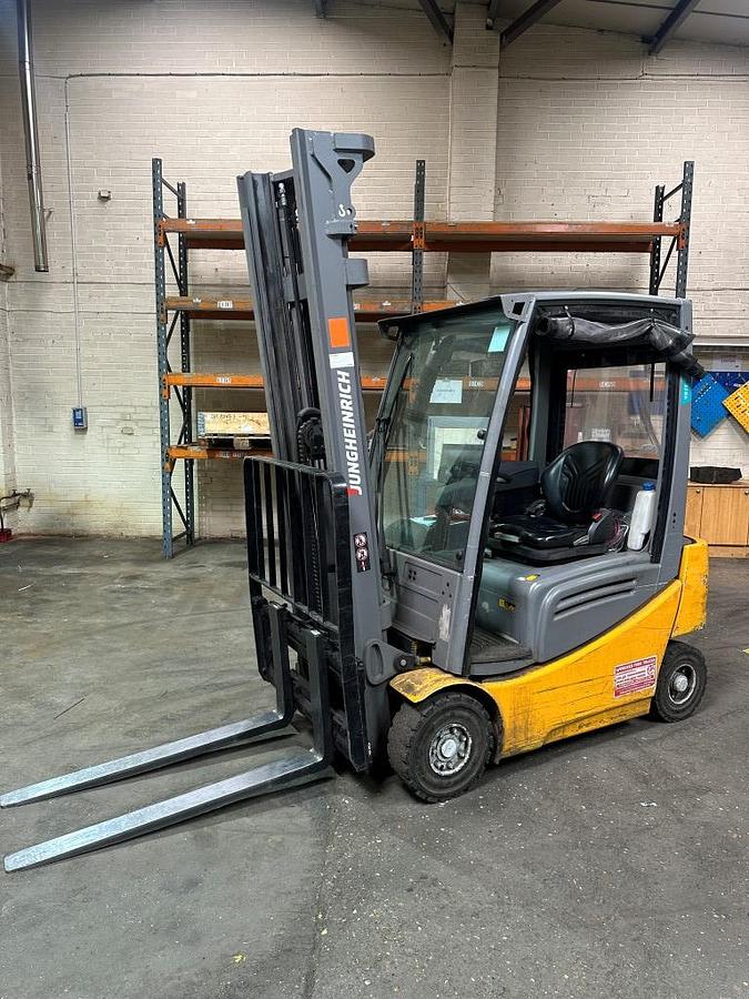 Used JUNGHEINRICH EFG 316K 400ZZ 1600kg Electric Fork Lift