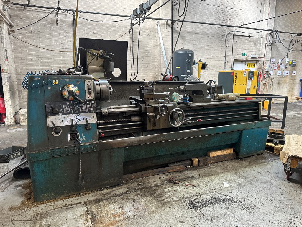 Used COLCHESTER MASCOT 1600 17" x 80" GAP BED CENTRE LATHE