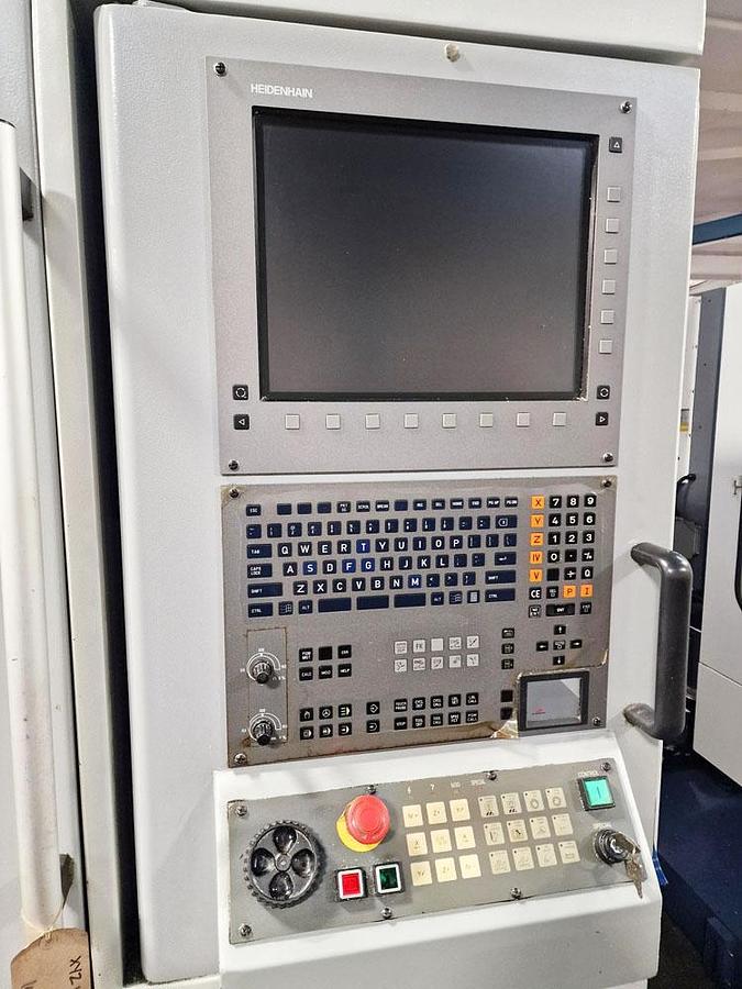 Used 2005 XYZ 1010 VERTICAL MACHINING CENTRE