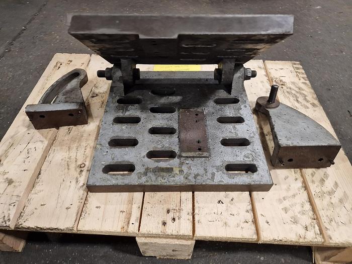 Used CAST IRON ADJUSTABLE ANGLE PLATE 300 x 300 x 225mm