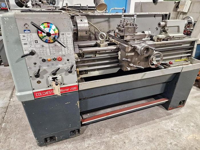 Used COLCHESTER MASTER 2500 13" x 40" GAP BED CENTRE LATHE