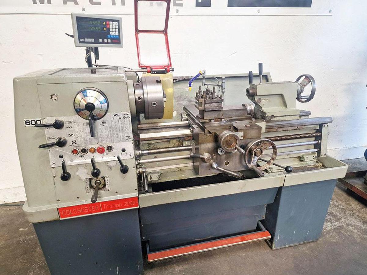 Used COLCHESTER TRIUMPH 2000 15" x 30" GAP BED CENTRE LATHE