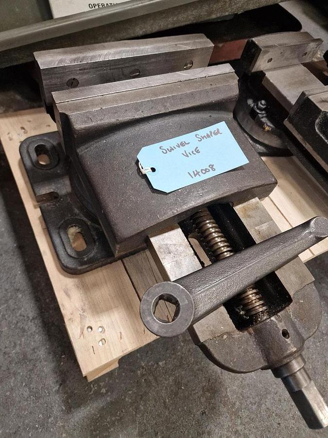 Used UNKNOWN SWIVEL SHAPER VICE