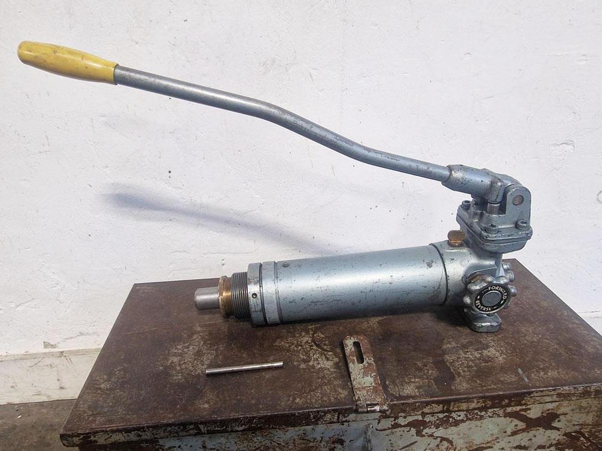 Used STAFFA HYDRAULIC TUBE BENDER