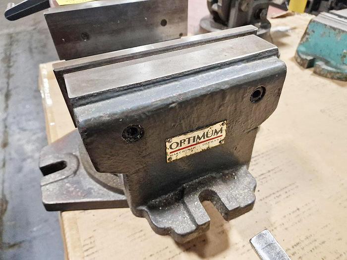 Used OPTIMUM 8" SWIVEL MACHINE VICE