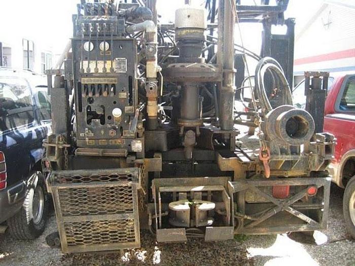 Used 1987 Mobile B61HD Drill Rig
