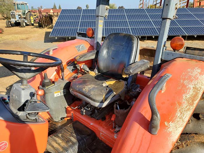 Used 2013 Kubota M7040D Tractor w/ 2400 hrs