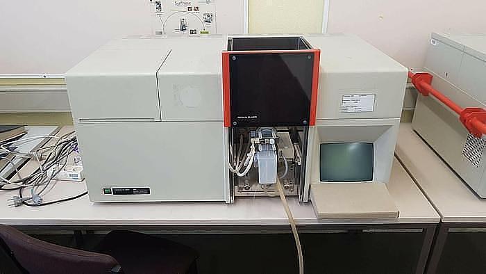 Used 2 x AAS Flammenabsorbtionsspektrometer Perkin Elmer 1100 + 1100B