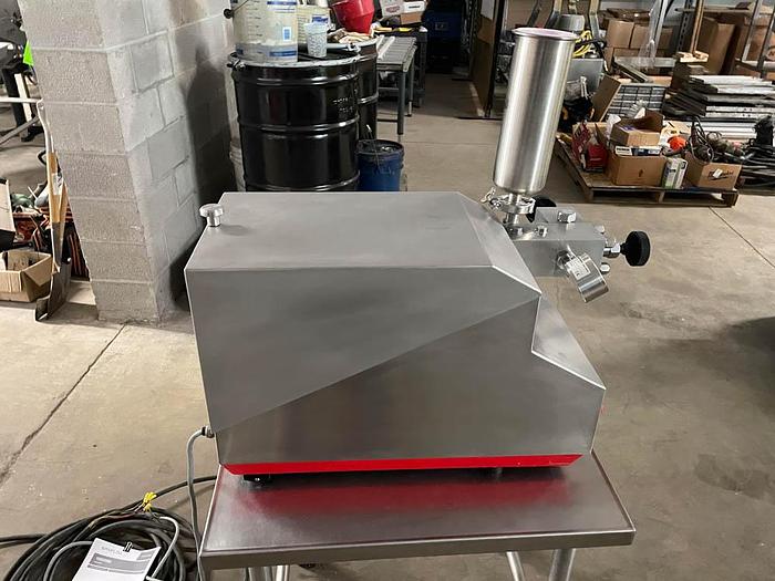 Used APV SYSTEMS 1000 Series 2-Stage Lab Series Homogenizer