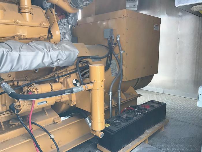 Used 1998 Caterpillar Generator 750 KW Model 3412