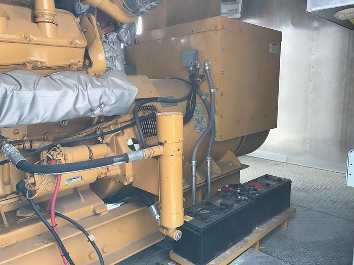 Used 1998 Caterpillar  Generator 750 KW Model  3412