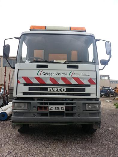 Usato N.2 autocarri spazzatrici, IVECO Eurocargo, allestiti dalla SMV per pulizia stradale