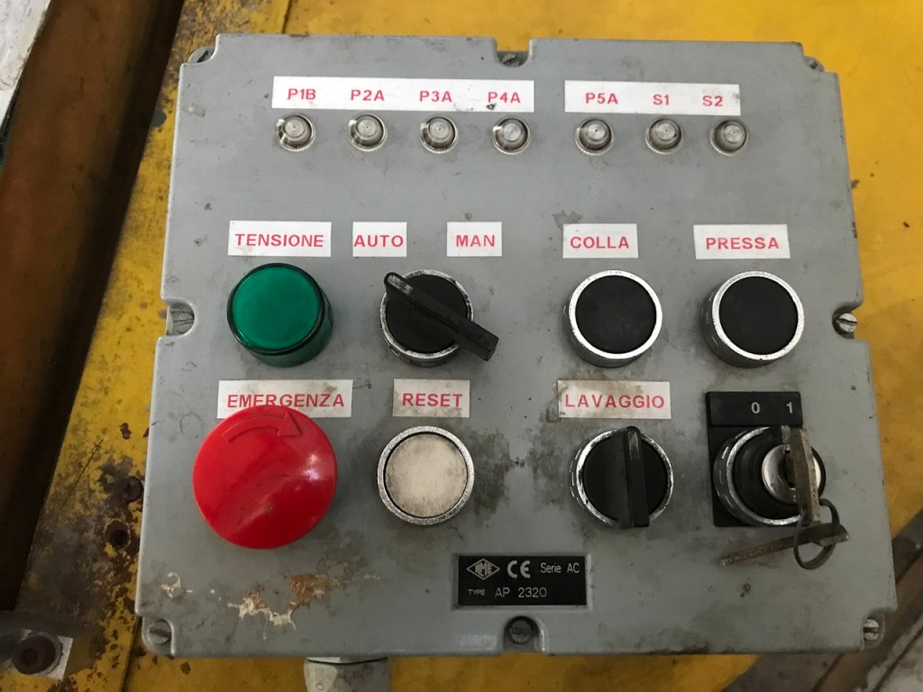 Usato Giostra per incollare a tre stazioni Omef