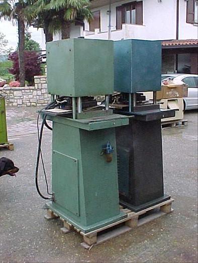 Usato PRESSE E MACCHINE X LAVORAZIONE PELLE