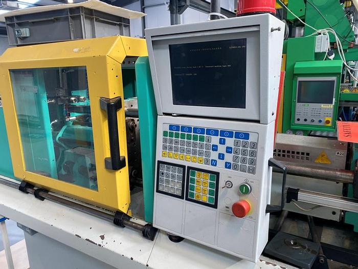 Used 1997 Arburg Allrounder Selecta 270S 250-60 Injection Moulding Machine
