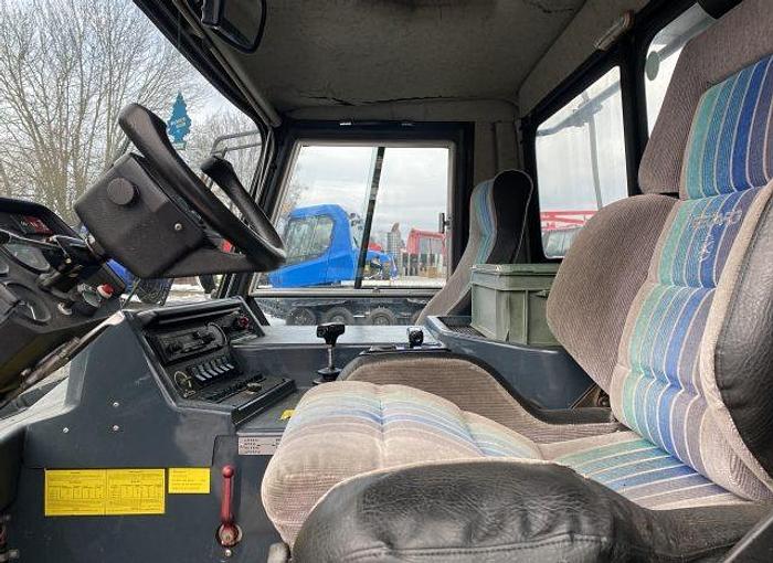 Gebraucht PistenBully 200 with bar