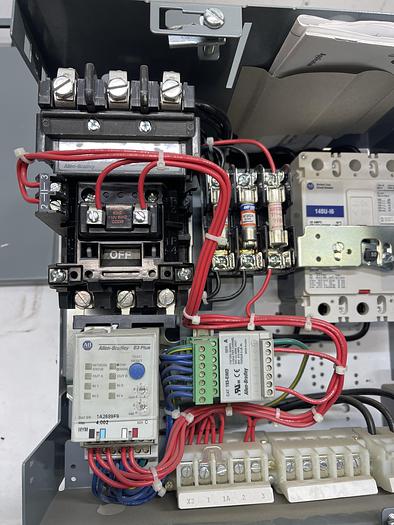 Used Allen-Bradley 2113B-CAB-6P-7FEC2DV-43CM-79L X