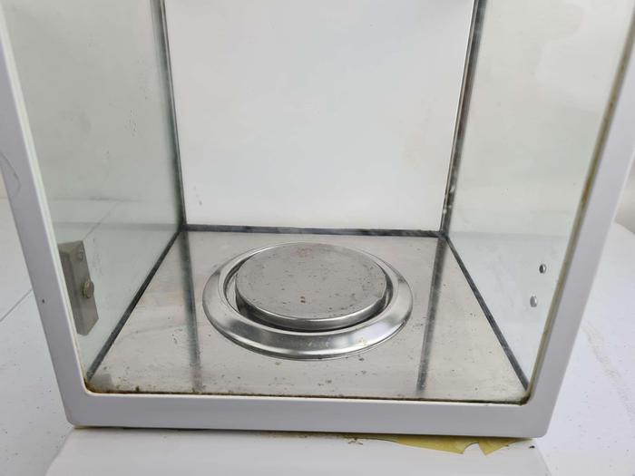 Used Mettler AJ100 Balance