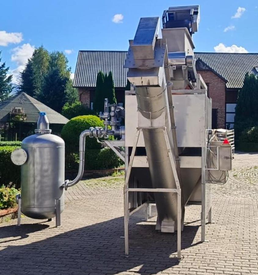 Used Zespół do ciśnieniowego oparzania naskórka warzyw okopowych – KOMEN KUIN