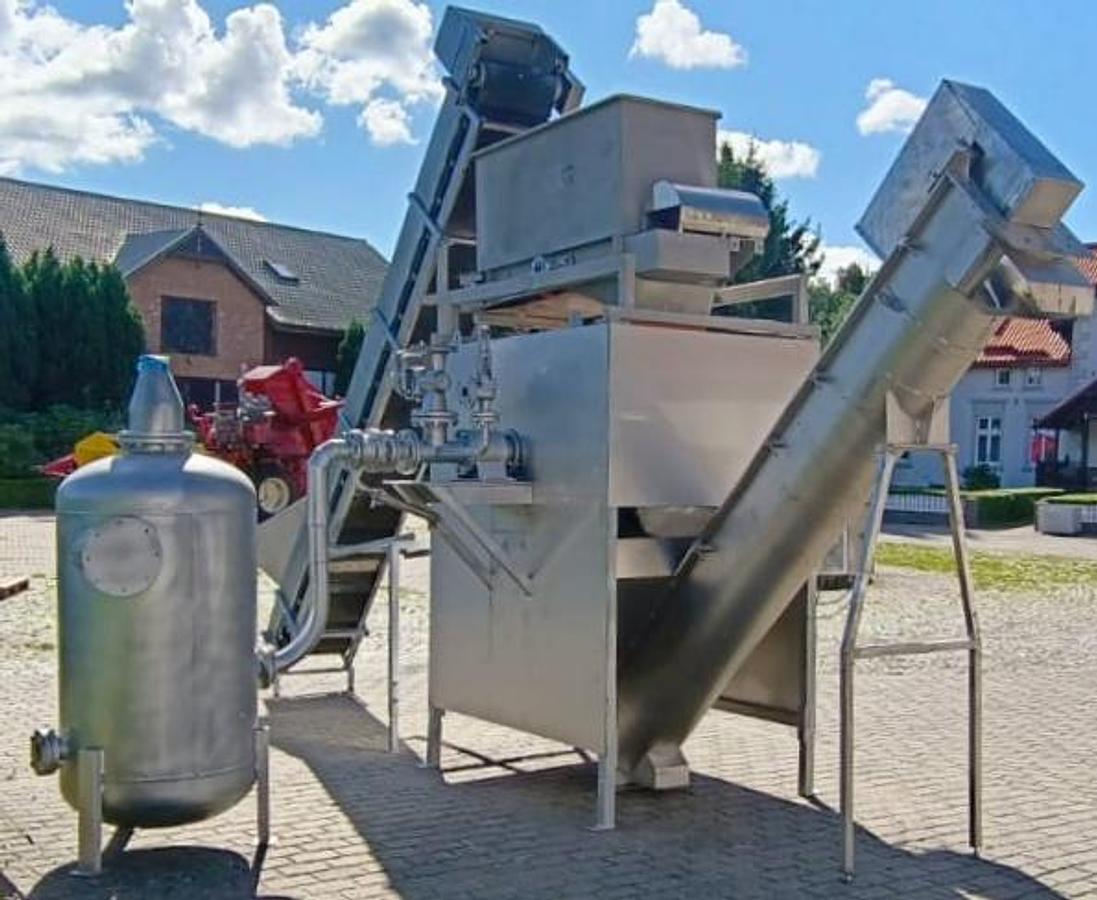 Used Zespół do ciśnieniowego oparzania naskórka warzyw okopowych – KOMEN KUIN