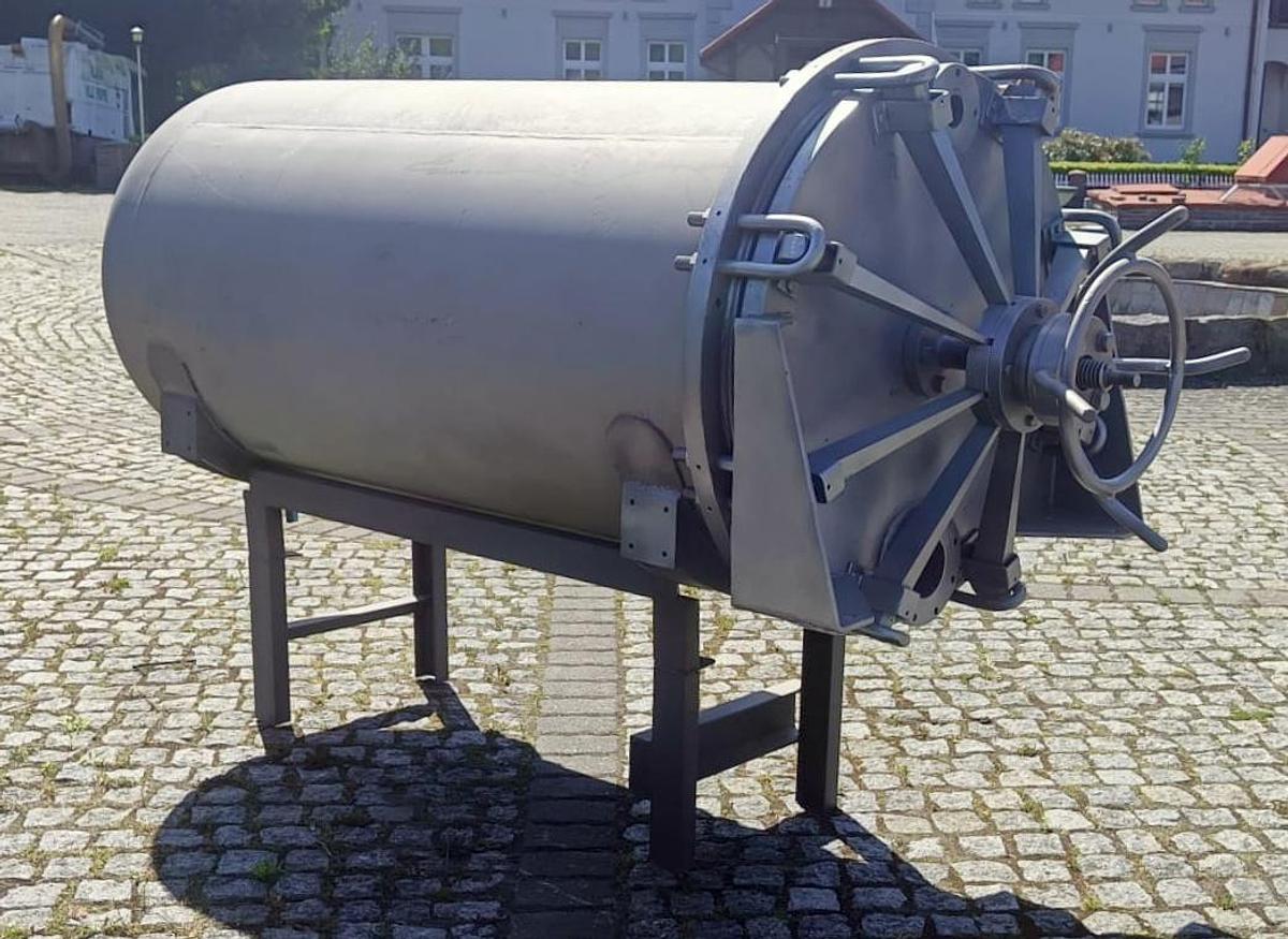 Used Zbiornik ciśnieniowy, nierdzewny, grubościenny z otwieraną pokrywą zamykaną na 8 rygli