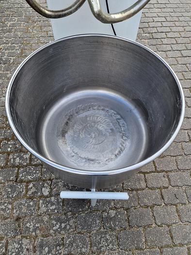 Used Mieszałka do ciast z dzieżą wyjezdną i mieszadłem ramieniowo-wstęgowym