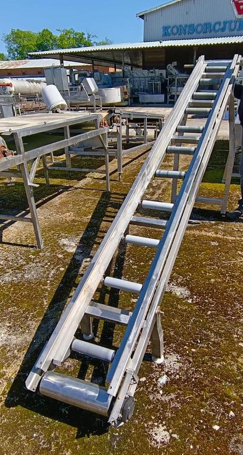 Used Przenośnik (transporter, podajnik) taśmowy, skośny 