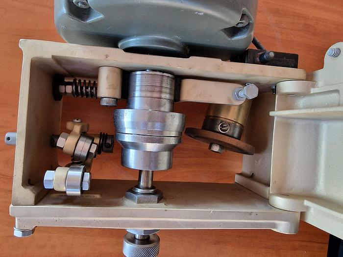 Used Ostrzałka do noży krążkowych URSCHEL CKG