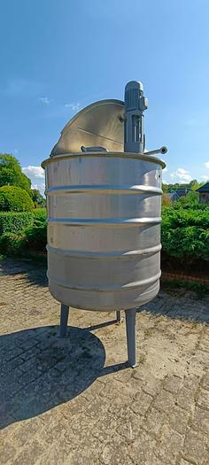 Used Zbiornik nierdzewny z mieszadłem properelowym (śmigiełkowym), pojemność 1.900 l