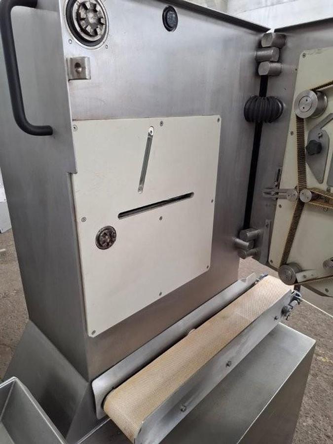 Used Przemysłowa dzielarka do kiełbas i parówek - Inotec WT 97 S