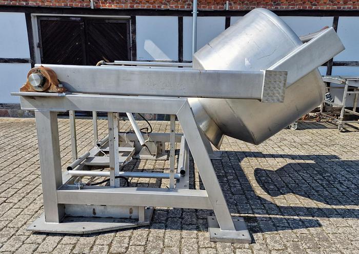 Used Mieszalnik bębnowy z hydraulicznym podnoszeniem i zmiennym kątem położenia bębna