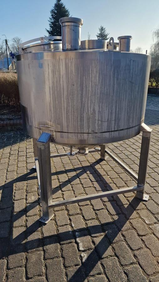 Used Zbiornik RF MAH z płaszczem ściennym do grzania lub chłodzenia.