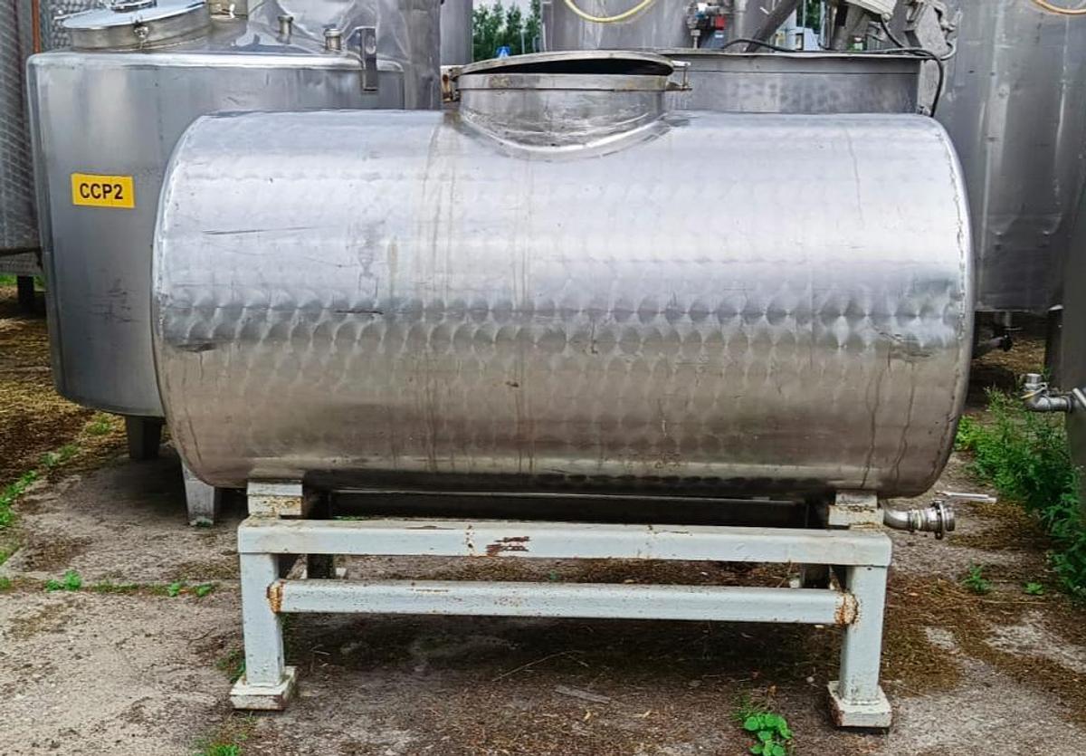 Used Zbiornik poziomy, poj. 1200 l