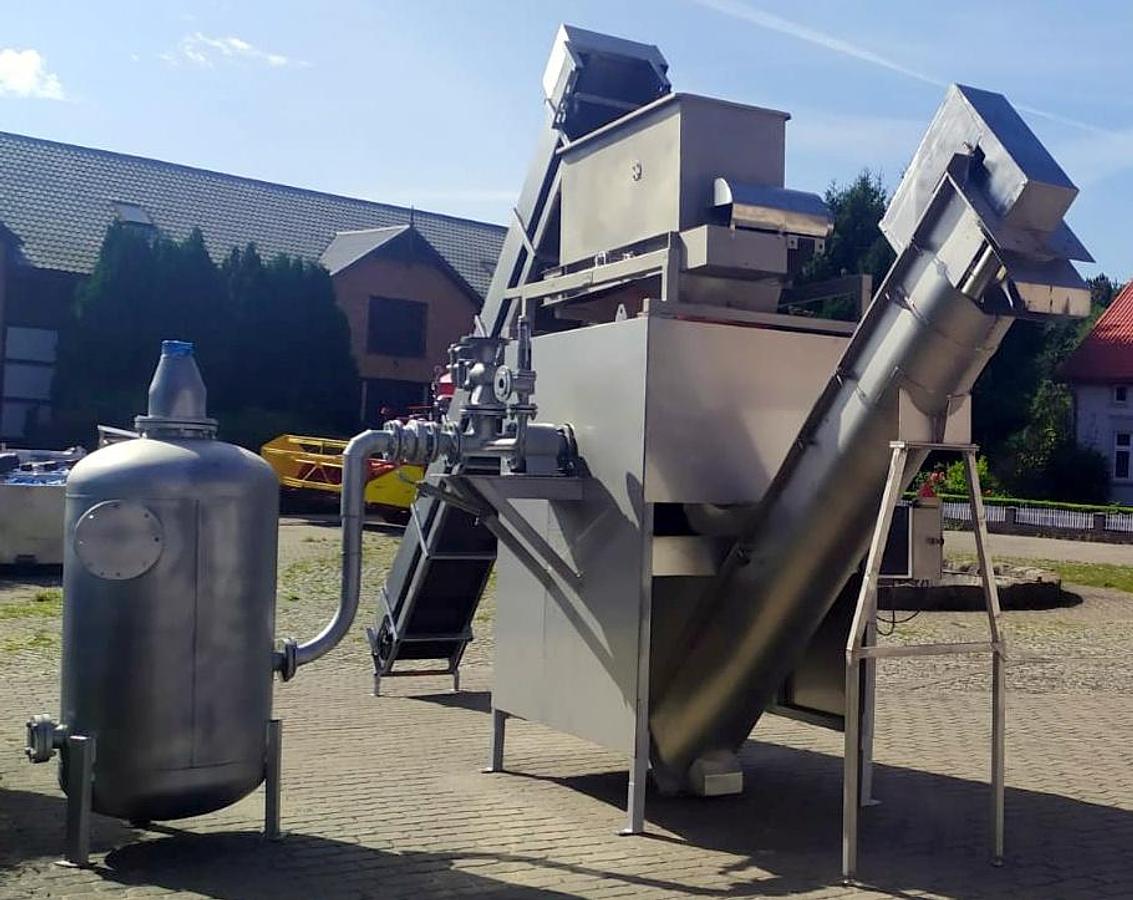 Used Zespół do ciśnieniowego oparzania naskórka warzyw okopowych – KOMEN KUIN