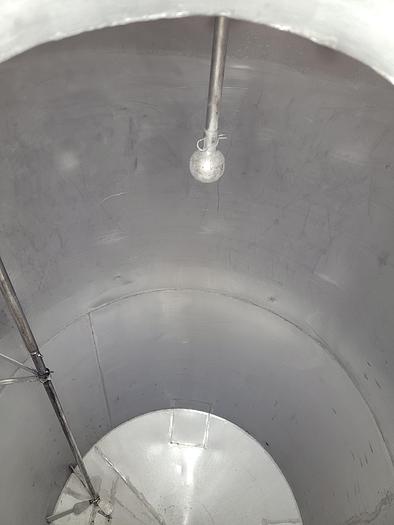 Used Zbiornik nierdzewny, jednopłaszczowy z mieszadłem, pojemność 9.000l