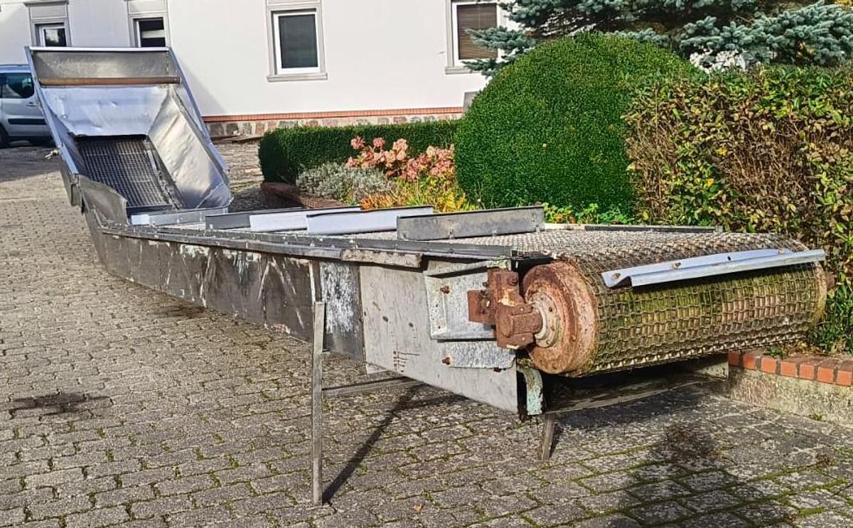 Used Przenośnik (transporter) siatkowy - zabierakowy - nierdzewny