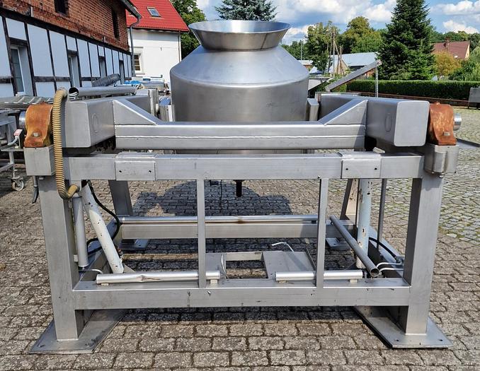 Used Mieszalnik bębnowy z hydraulicznym podnoszeniem i zmiennym kątem położenia bębna