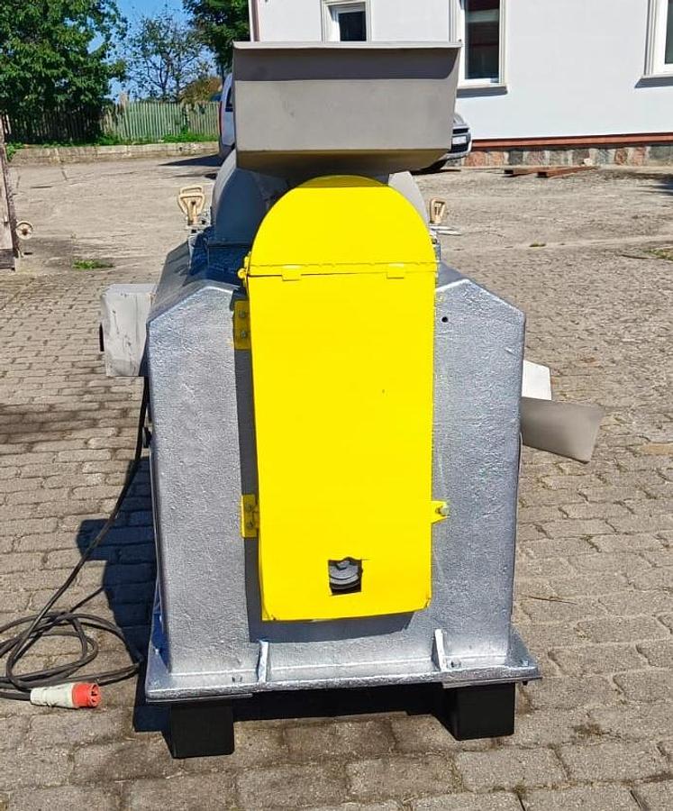 Used Przecieraczka 1-stopniowa do przecierania owoców