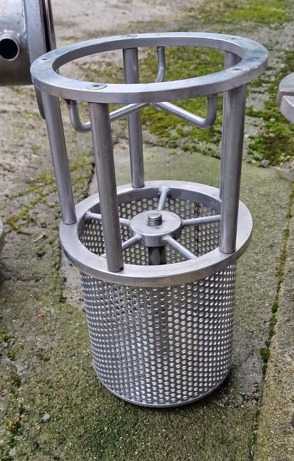 Used Przemysłowe filtry magnetyczne, przepływowe, nierdzewne