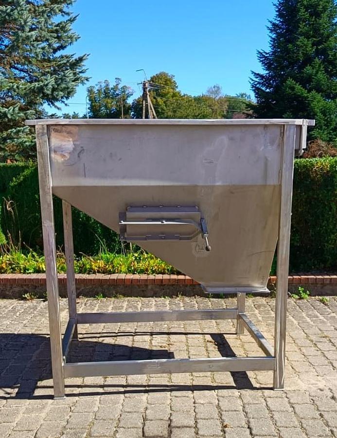 Used Bunkier (zbiornik) nierdzewny - 1500 l